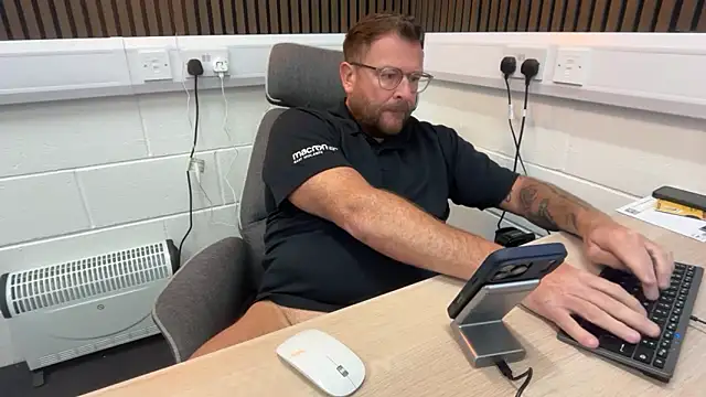 bilf1978 online show from April 23, 8:57 am