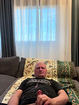 Attila120 online show from December 17, 8:20 am