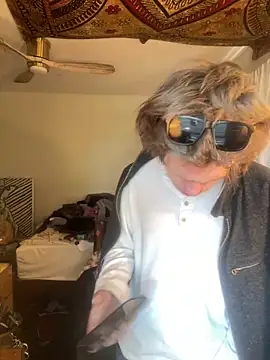 XanderOzzz online show from April 20, 5:37 pm