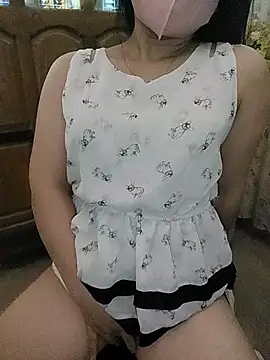 Snapshot of Laurie369 chatting on December 5, 3:41 pm Laurie369 online show from December 5, 3:41 pm