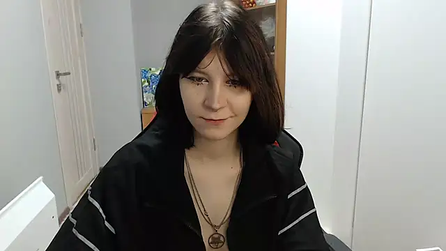 TinaQuiin online show from November 22, 8:35 am