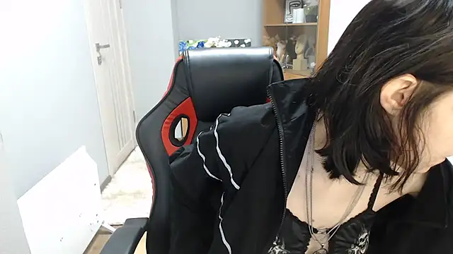 TinaQuiin online show from November 24, 8:58 am