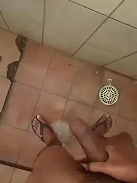 Snapshot of morenosfd069 chatting on December 15, 10:30 am morenosfd069 online show from December 15, 10:30 am