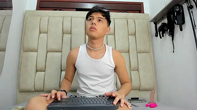 Felipe Cold online show from September 30, 2:16 am