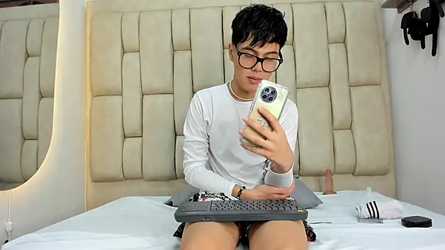 Felipe Cold online show from October 14, 2:23 am