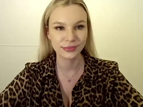 SadieBrilliance online show from September 25, 6:11 pm