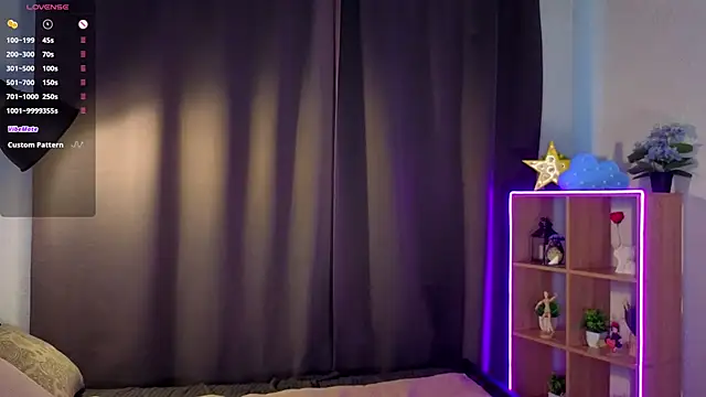 MinaMancilla online show from September 11, 4:23 am