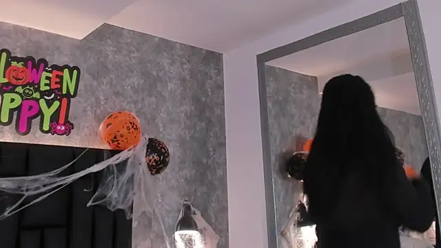 crystaldarliing online show from October 27, 3:16 pm