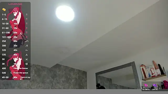 crystaldarliing online show from March 6, 2:46 pm