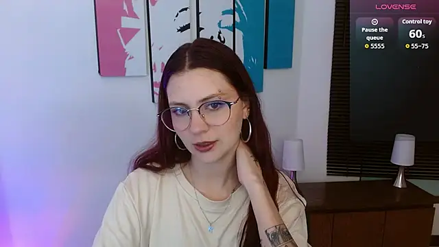 AlanaGarcia19 online show from September 12, 11:43 am