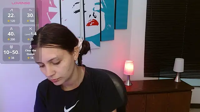 AlanaGarcia19 online show from October 21, 11:33 am