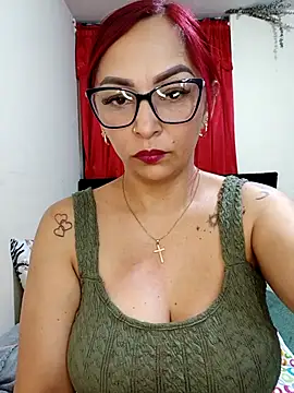 Snapshot of Vamanda05 chatting on September 10, 5:40 am Vamanda05 online show from September 10, 5:40 am