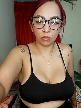 Snapshot of Vamanda05 chatting on September 12, 5:40 am Vamanda05 online show from September 12, 5:40 am