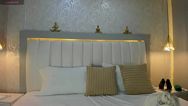 Snapshot of LinaLanm chatting on October 1, 4:07 am LinaLanm online show from October 1, 4:07 am