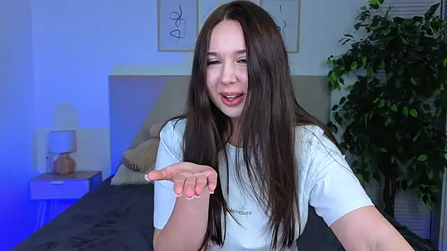 Blush Beauty   online show from April 16, 9:39 pm