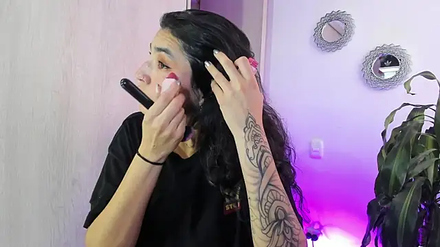 bella thorne3 online show from February 17, 9:10 pm