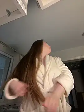 Snapshot of DeniMilkyyyyy chatting on October 17, 5:26 pm DeniMilkyyyyy online show from October 17, 5:26 pm