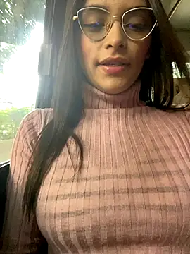 Hannacooper3 online show from November 15, 6:26 pm