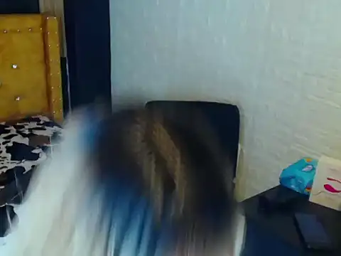 MiaColushy online show from December 3, 8:51 pm