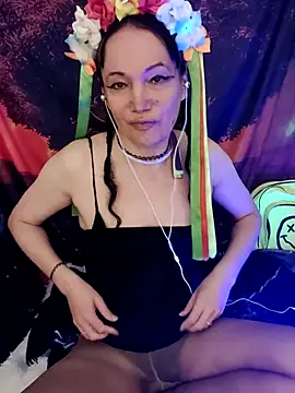 Snapshot of Tselka chatting on October 10, 10:09 pm Tselka online show from October 10, 10:09 pm