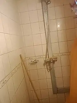 Snapshot of kendrafarq chatting on November 1, 4:36 am kendrafarq online show from November 1, 4:36 am