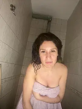 kendrafarq online show from April 16, 8:04 am