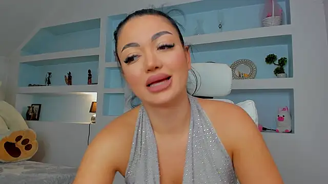 juicyjulie  online show from October 2, 9:05 am