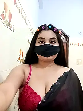 Snapshot of Hot-Soniya733 chatting on April 2, 6:27 pm Hot-Soniya733 online show from April 2, 6:27 pm