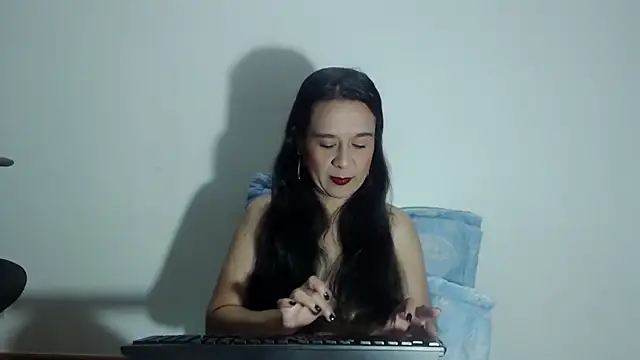 Aileendarkhot online show from February 25, 4:11 am