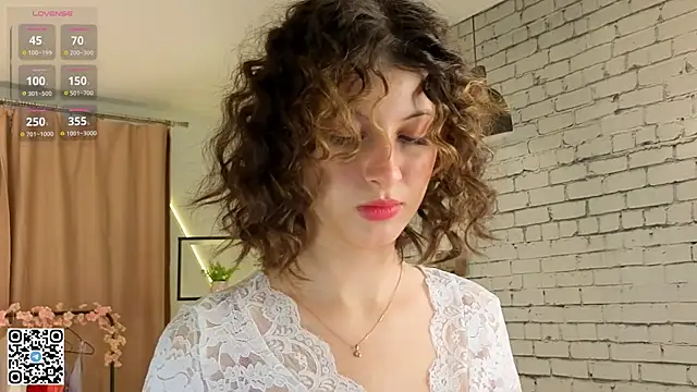 Snapshot of LorinaMaffitt chatting on October 15, 7:14 pm LorinaMaffitt online show from October 15, 7:14 pm