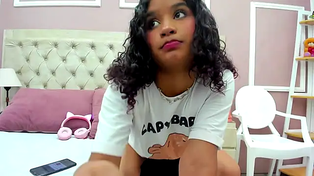 merlyaluna online show from September 18, 9:17 pm