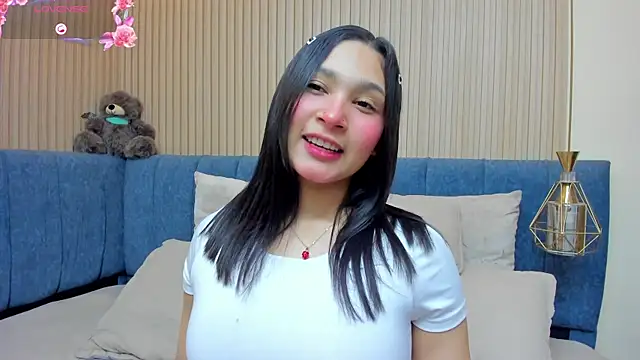 angel ponce online show from April 20, 7:15 pm