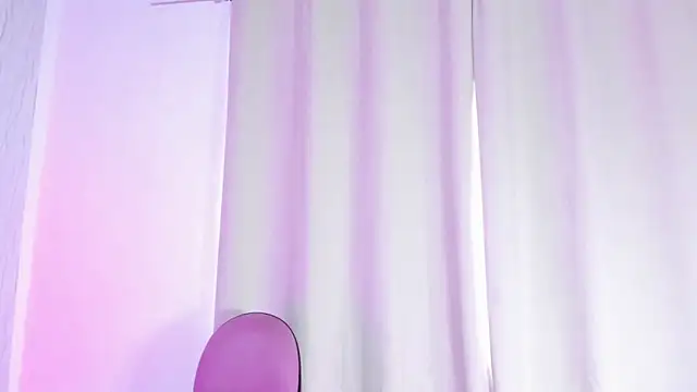 Victoria Guzman online show from September 30, 4:23 pm