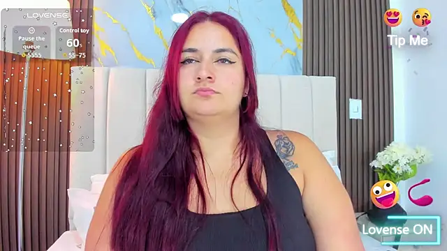 Victoria Guzman online show from April 21, 5:06 pm