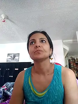 Snapshot of BasmaHernandez chatting on July 24, 2:37 pm BasmaHernandez online show from July 24, 2:37 pm