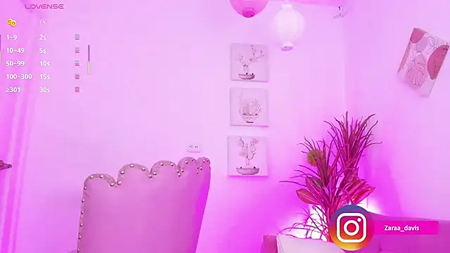 Snapshot of Zaradavis chatting on September 27, 10:37 pm Zaradavis online show from September 27, 10:37 pm