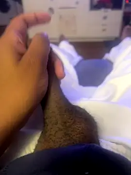 Snapshot of shaker75019paris chatting on September 14, 2:27 pm shaker75019paris online show from September 14, 2:27 pm