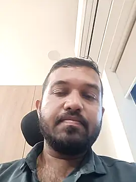 Snapshot of VJ17 chatting on April 23, 10:03 am VJ17 online show from April 23, 10:03 am