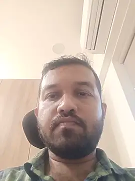 Snapshot of VJ17 chatting on May 13, 10:34 am VJ17 online show from May 13, 10:34 am