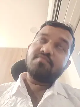 Snapshot of VJ17 chatting on May 16, 10:47 am VJ17 online show from May 16, 10:47 am