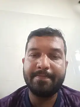 Snapshot of VJ17 chatting on May 17, 11:06 am VJ17 online show from May 17, 11:06 am