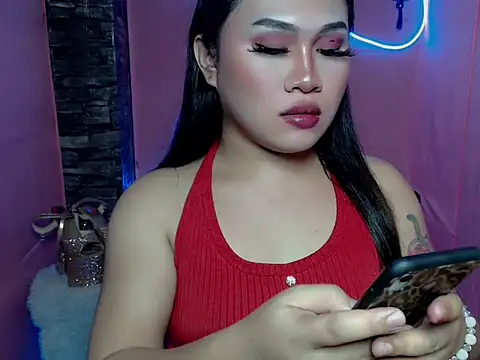 pretty lassy online show from November 19, 2:06 pm