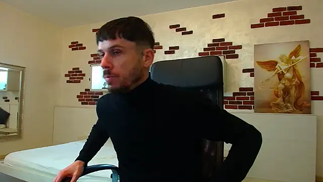 Snapshot of JonahShaw chatting on October 3, 4:42 am JonahShaw online show from October 3, 4:42 am