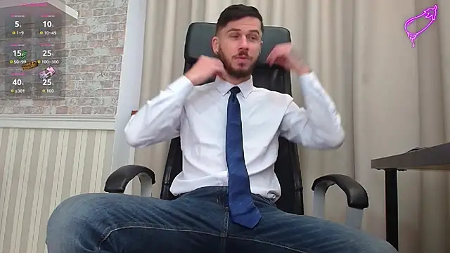 Snapshot of JonahShaw chatting on November 25, 5:29 am JonahShaw online show from November 25, 5:29 am