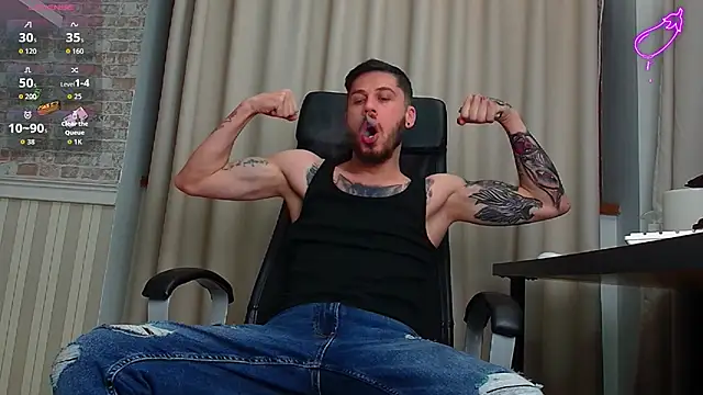 Snapshot of JonahShaw chatting on November 29, 5:10 am JonahShaw online show from November 29, 5:10 am