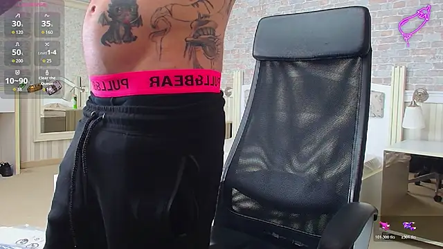 Snapshot of JonahShaw chatting on November 30, 5:33 am JonahShaw online show from November 30, 5:33 am