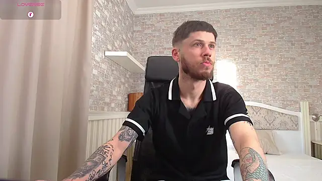 JonahShaw online show from April 21, 4:30 am