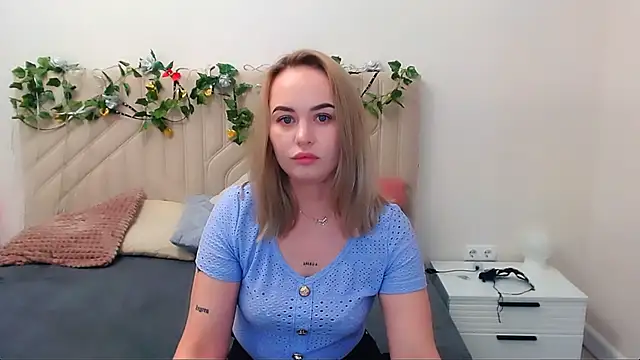 LiluMoon   online show from May 14, 11:28 am