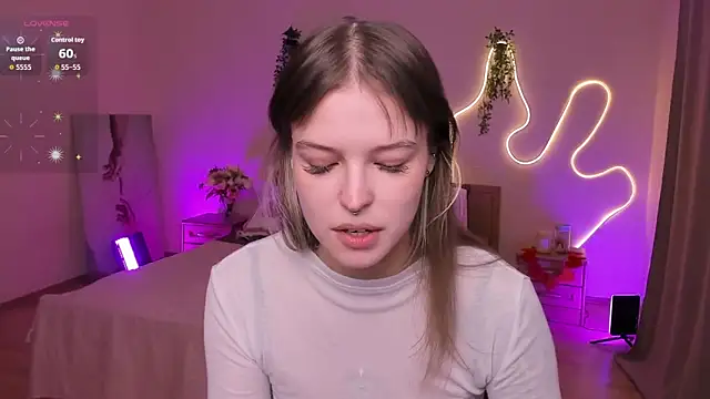 Lisa Blossom online show from April 13, 6:08 am