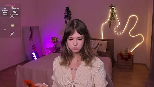 Lisa Blossom online show from April 27, 6:11 am